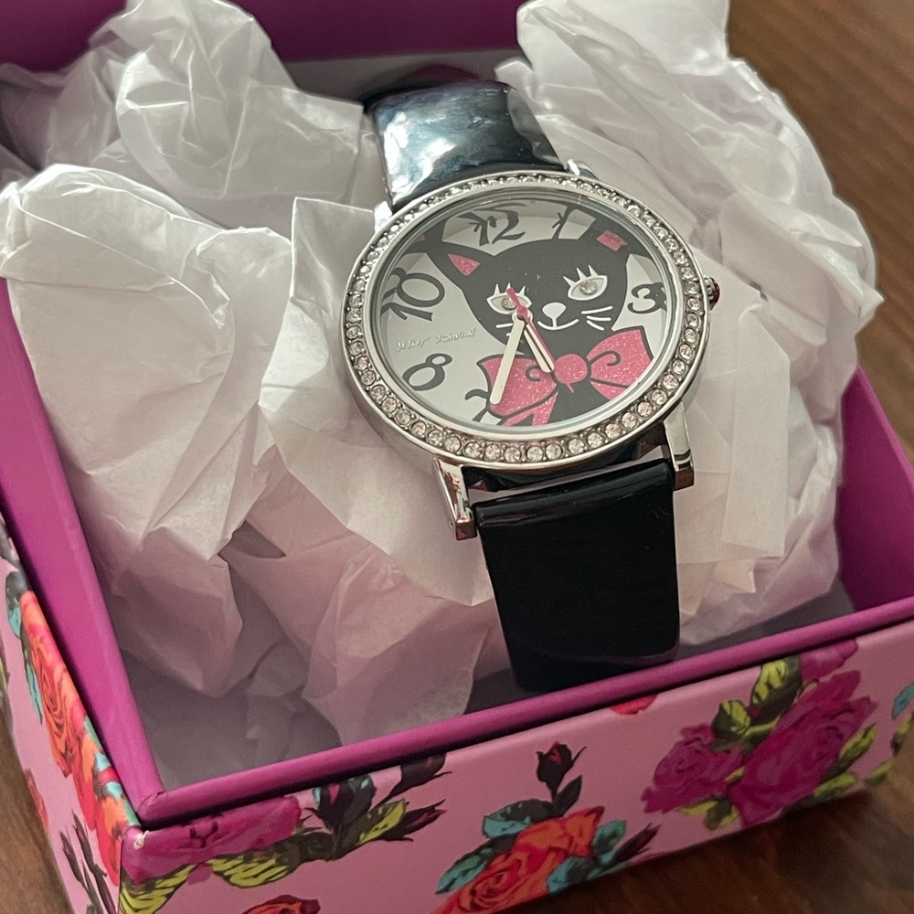 Betsey Johnson KITTY 38mm Women’s Quartz Watch Crystal Bezel Steel Black Leather